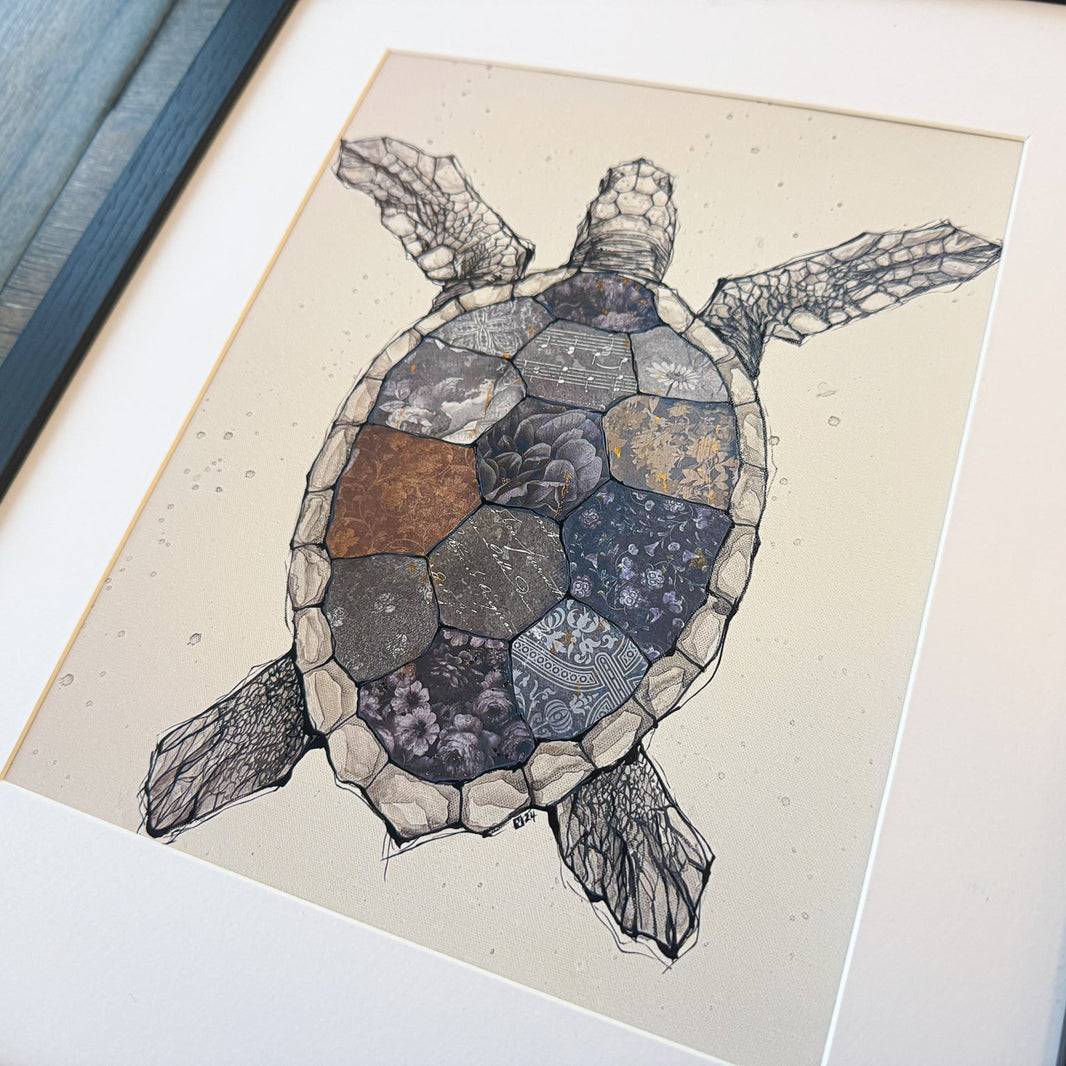 Minimalist Turtle Voyage: Contemporary Animal Wall Art Print for Modern Home Decor - Frame included